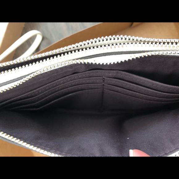 Coach Wristlet Wallet Purse - Picture 7 of 10